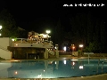 La piscina di un albergo a Krk. - Clicca per ingrandire la foto...