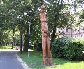 Opera dello scultore Ugo Giacometti nel parco cittadino di Lugano. (inviata da giuli)